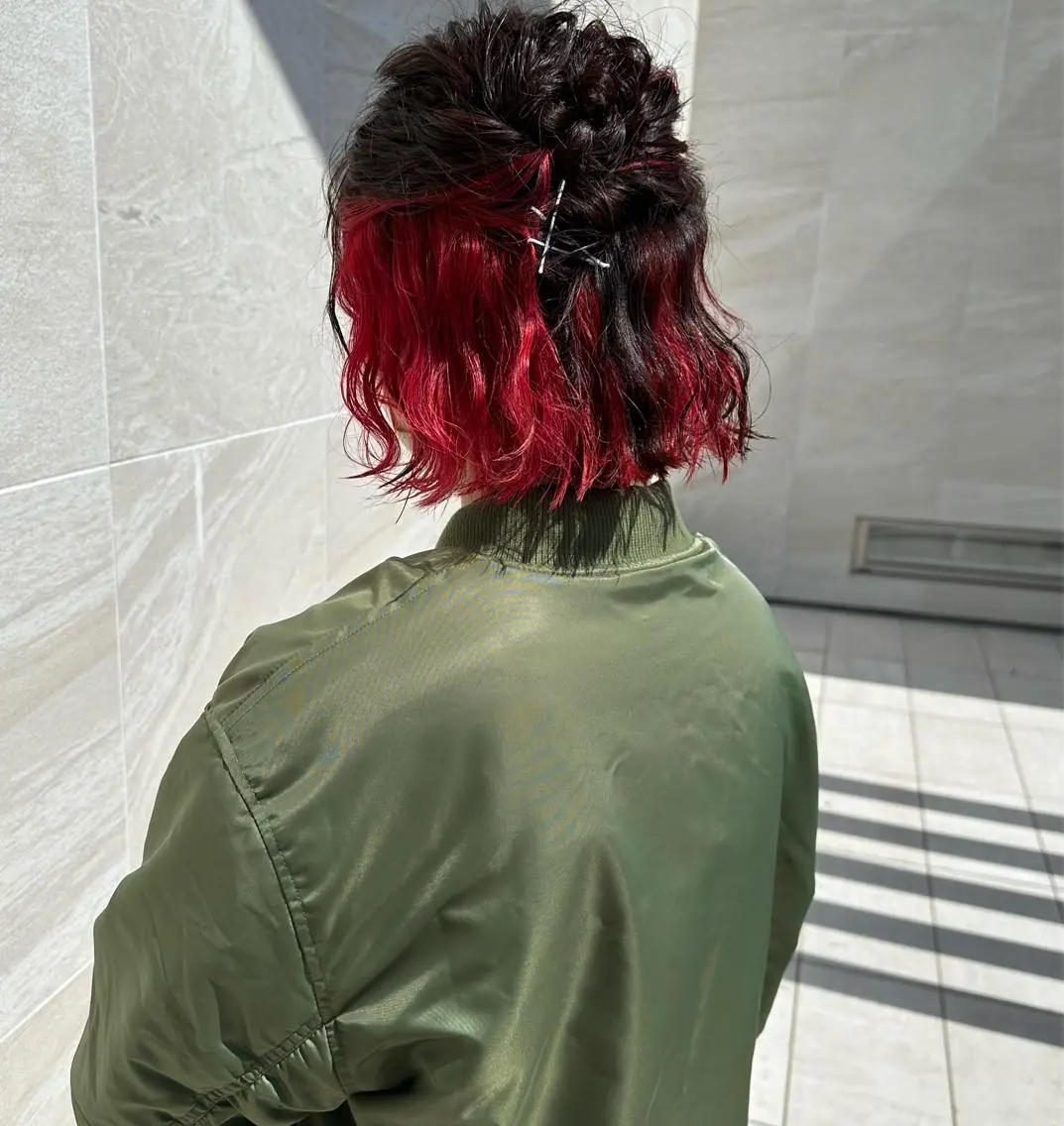 ミディアム カラー インナーカラー ヘアカラー トリートメント 中川 茜里のヘアスタイル