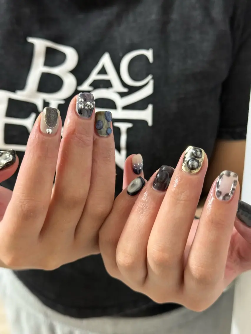 ネイル ハンドネイル フットネイル ハンドケア ニュアンスネイル 💅🏻yuuiのネイルデザイン