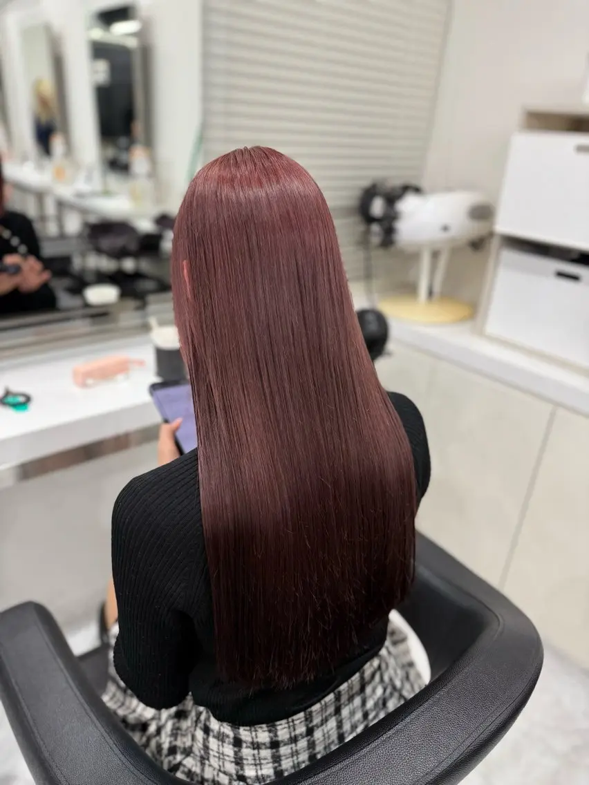 ロング カラー ラベンダー💜 グレージュ🩶のヘアスタイル