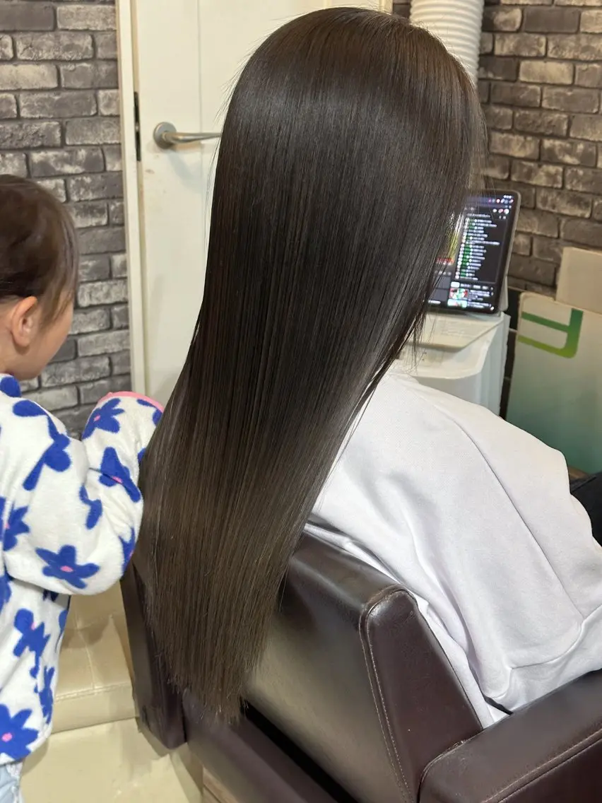 ロング カラー イルミナカラー ロング 東心斎橋☆豆柴 🐾倶楽部のヘアスタイル