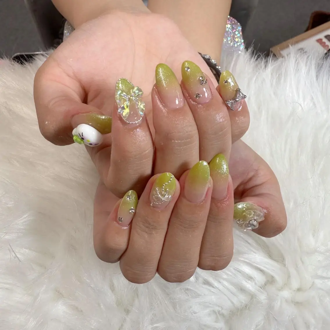 ネイル ハンドネイル 🎀nana🫧 ワンホンネイル🎀のネイルデザイン