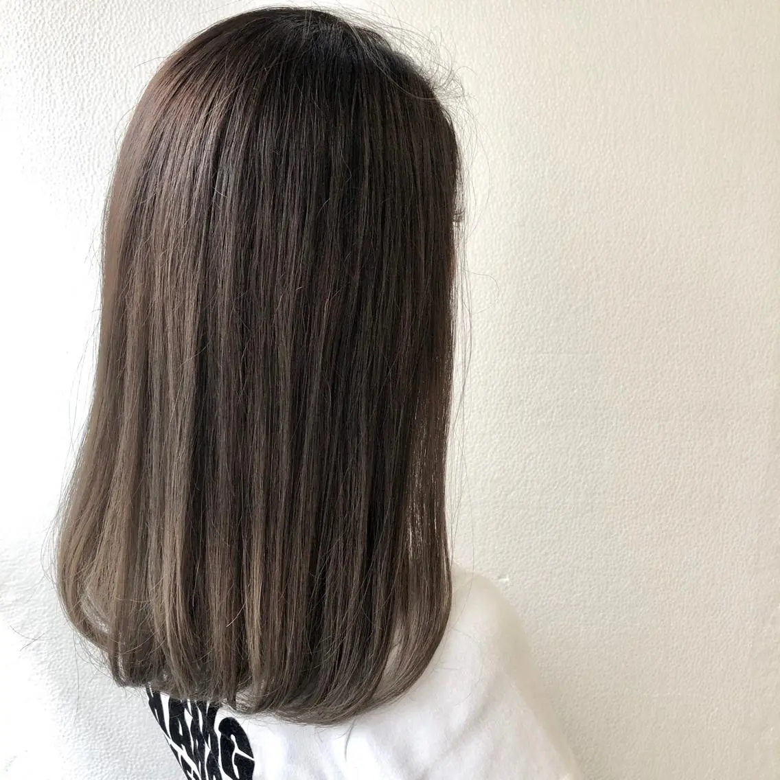 セミロング カラー 菅沢 奈生のヘアスタイル