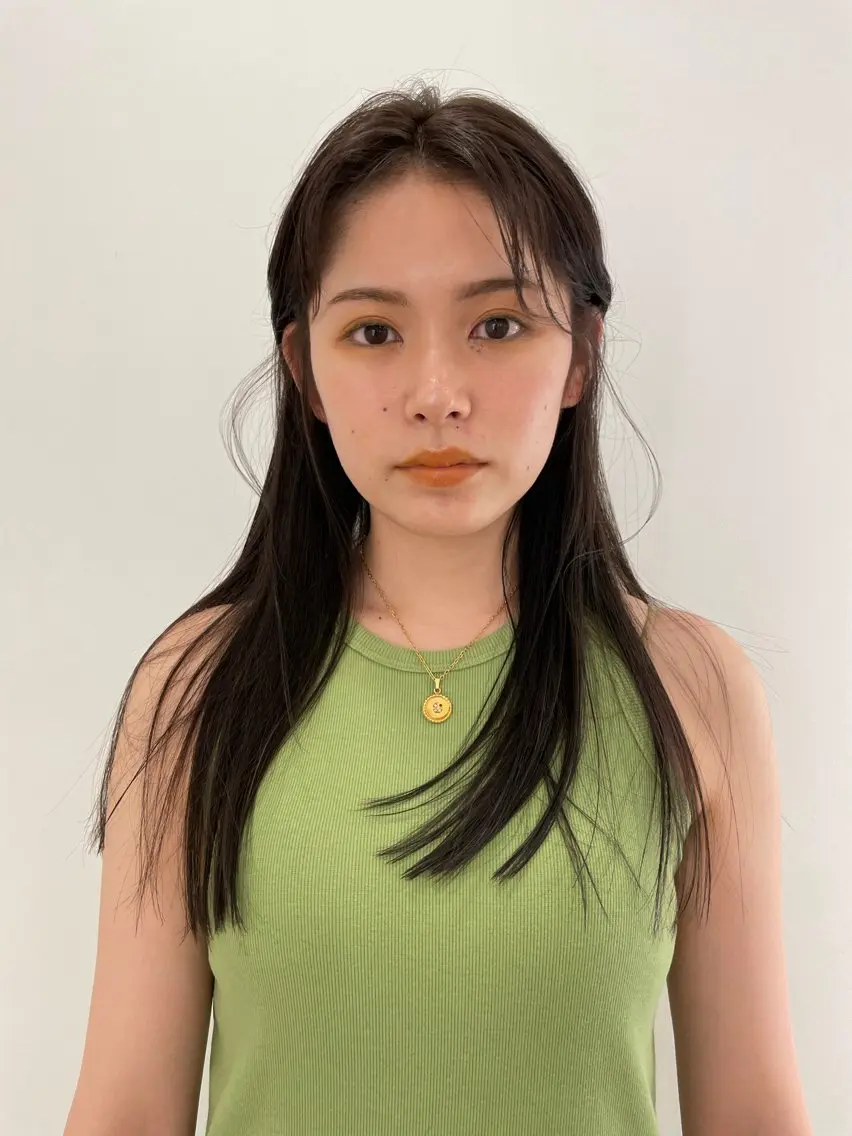 ロング カラー 浦野 未来のヘアスタイル