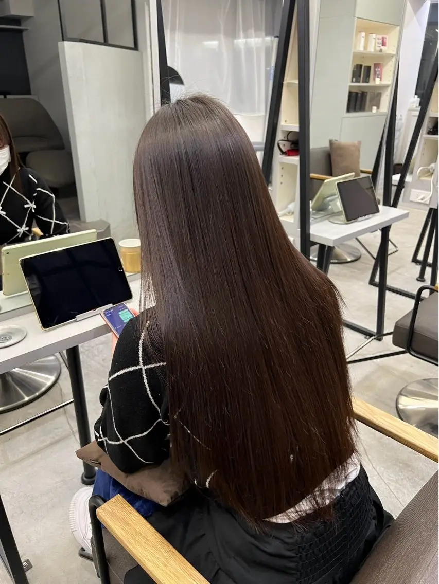 ロング パーマ 髪質改善 レイヤーカット 縮毛矯正 トリートメント 酸性ストレート 縮毛矯正 🍒モテ暖色カラー × うる艶✧ ゆなのヘアスタイル