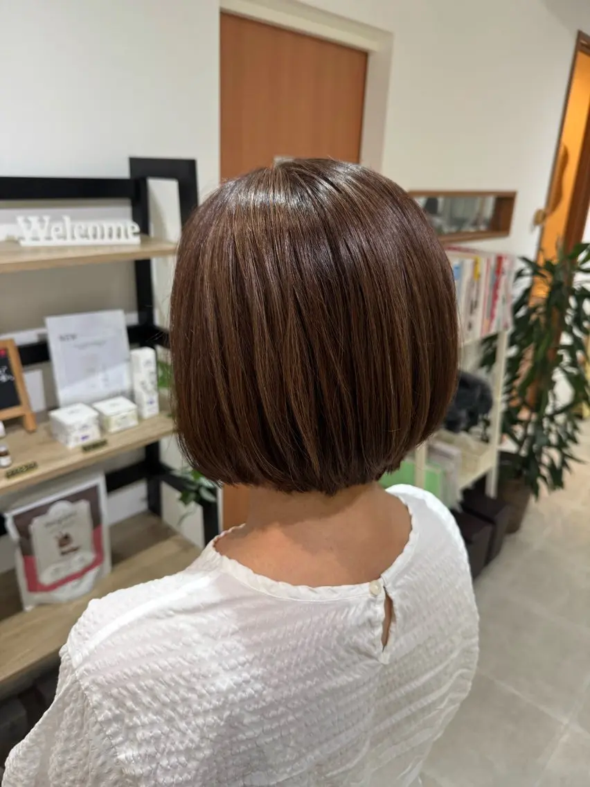 ショート カラー ショートボブ アッシュ アッシュブラウン ブラウンカラー ボブ カット ヘアカラー 藤田 紋芽 / 艶髪透明感カラーのヘアスタイル
