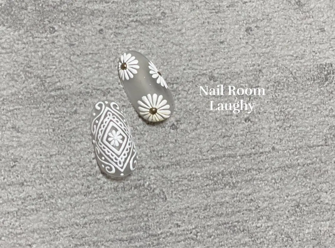 ネイル Nail Room Laughyのネイルデザイン
