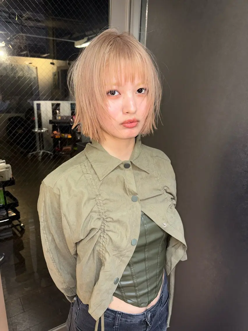 ショート カラー カット ヘアカラー 心斎橋/デザインカラ ー/海外風/ナツミのヘアスタイル