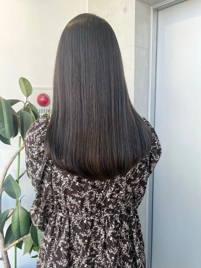 セミロング カラー パーマ ヘアアレンジ カット ヘアカラー トリートメント 透明感/オリーブ/ グレージュ/YUKAのヘアスタイル