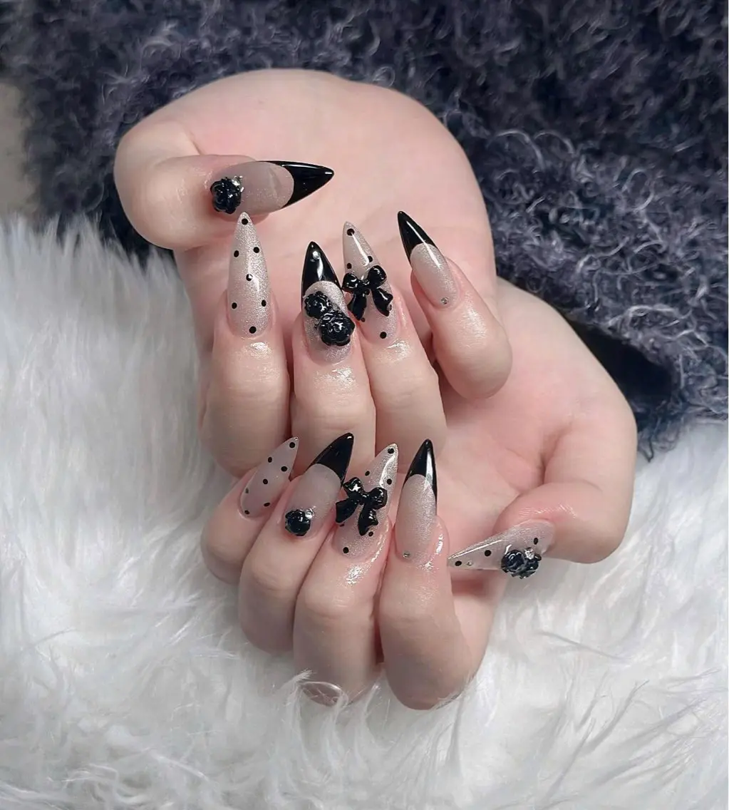 ネイル フレンチネイル ジェルネイル ハロウィン 韓国ネイル マグネットネイル ハンドネイル Hbaby nailのネイルデザイン