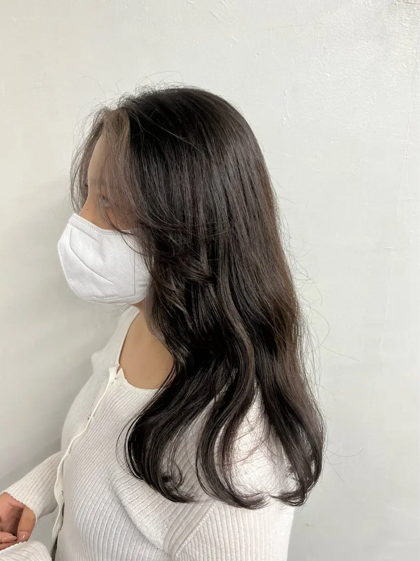ロング ミストバング ヘアカラー トリートメント yuuna ✮ door whiteのヘアスタイル