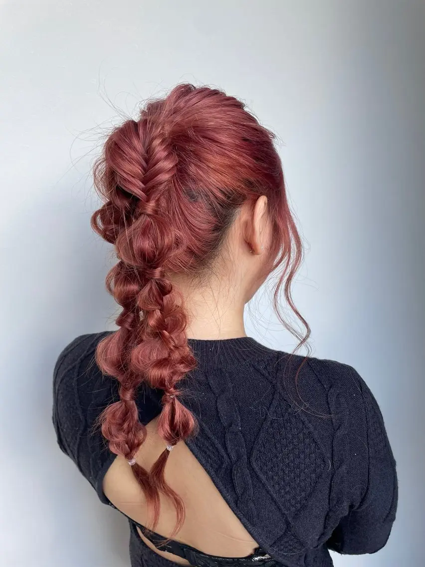 ロング ヘアアレンジ ヘアセット YUI/ ブリーチカラー🌷のヘアスタイル
