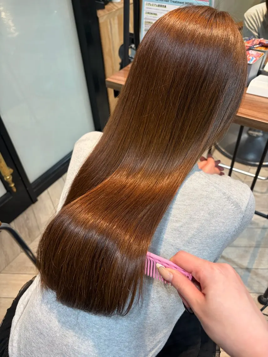 ロング 窪田 茉栞呂のヘアスタイル