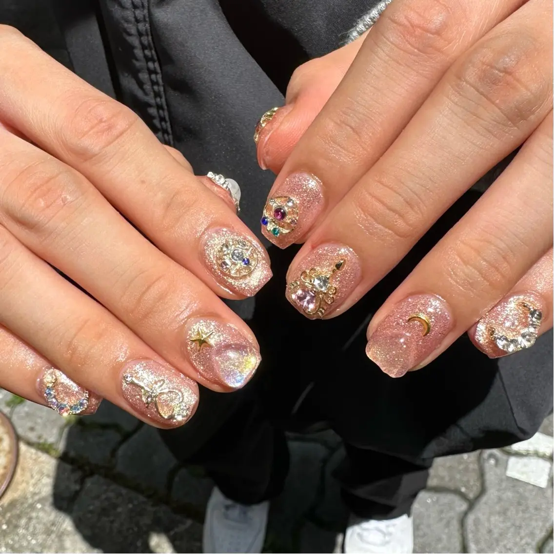 ネイル 持ち込み ハンドネイル Nailist Amiのネイルデザイン