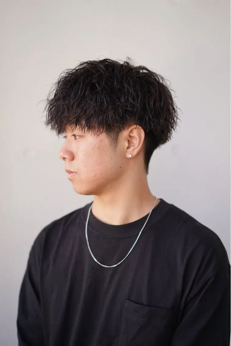 ショート パーマ メンズ メンズパーマ ツイストスパイラルパーマ スパイラルパーマ カット パーマ りゅう せいのヘアスタイル