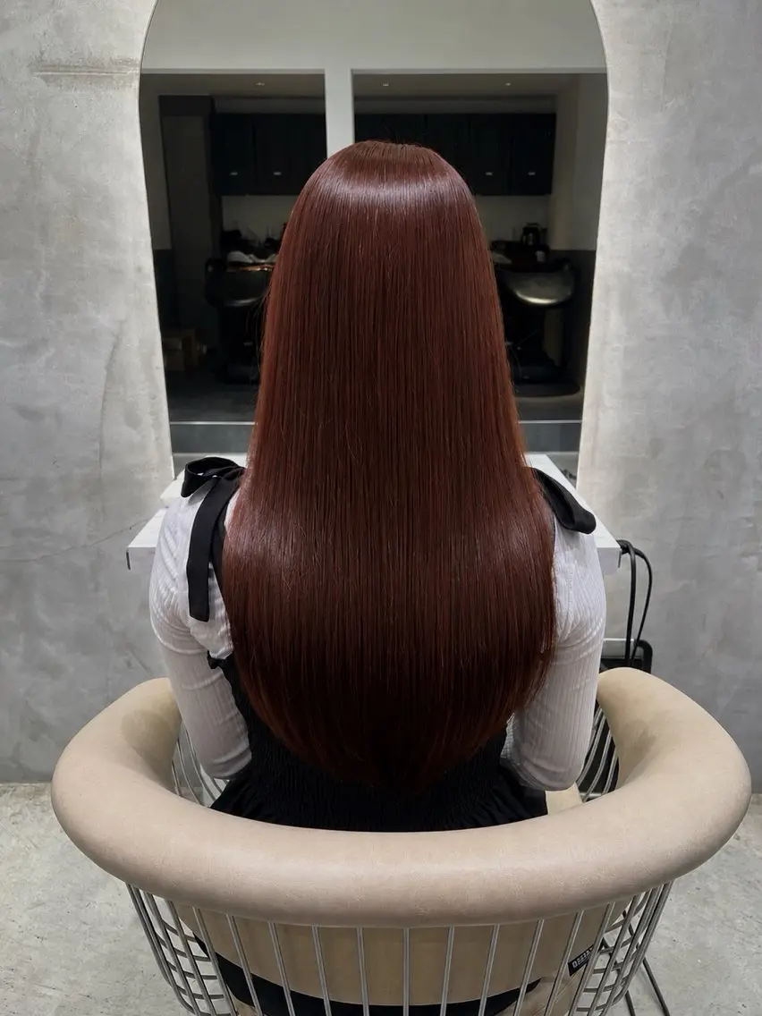 セミロング カラー ブリーチ 透明感カラー ブリーチなしカラー レッドカラー ヘアカラー lond shige /重髙 翔斗のヘアスタイル