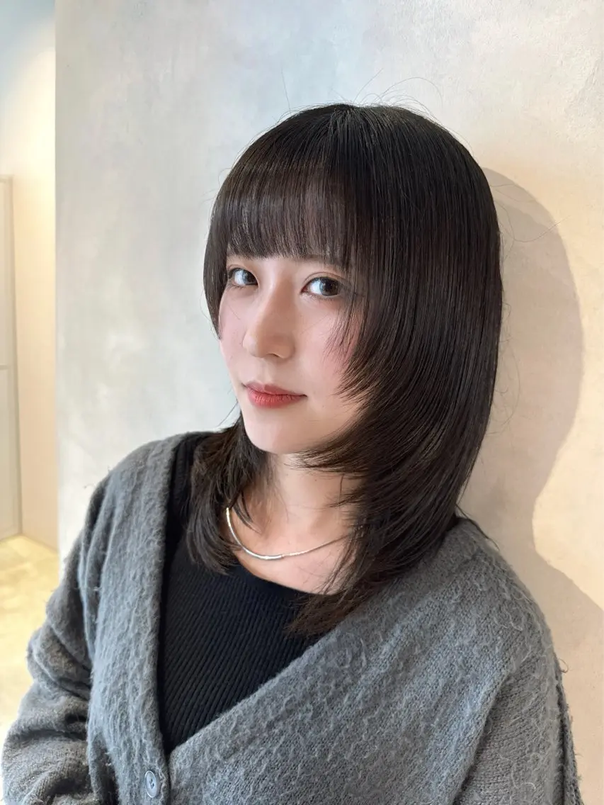 セミロング レイヤーカット 透明感カラー✨艶髪 制作🌱山根あゆみのヘアスタイル