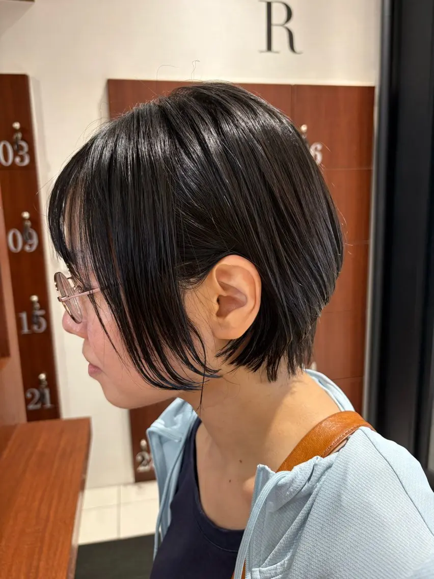 ショート 篠田 綾乃のヘアスタイル