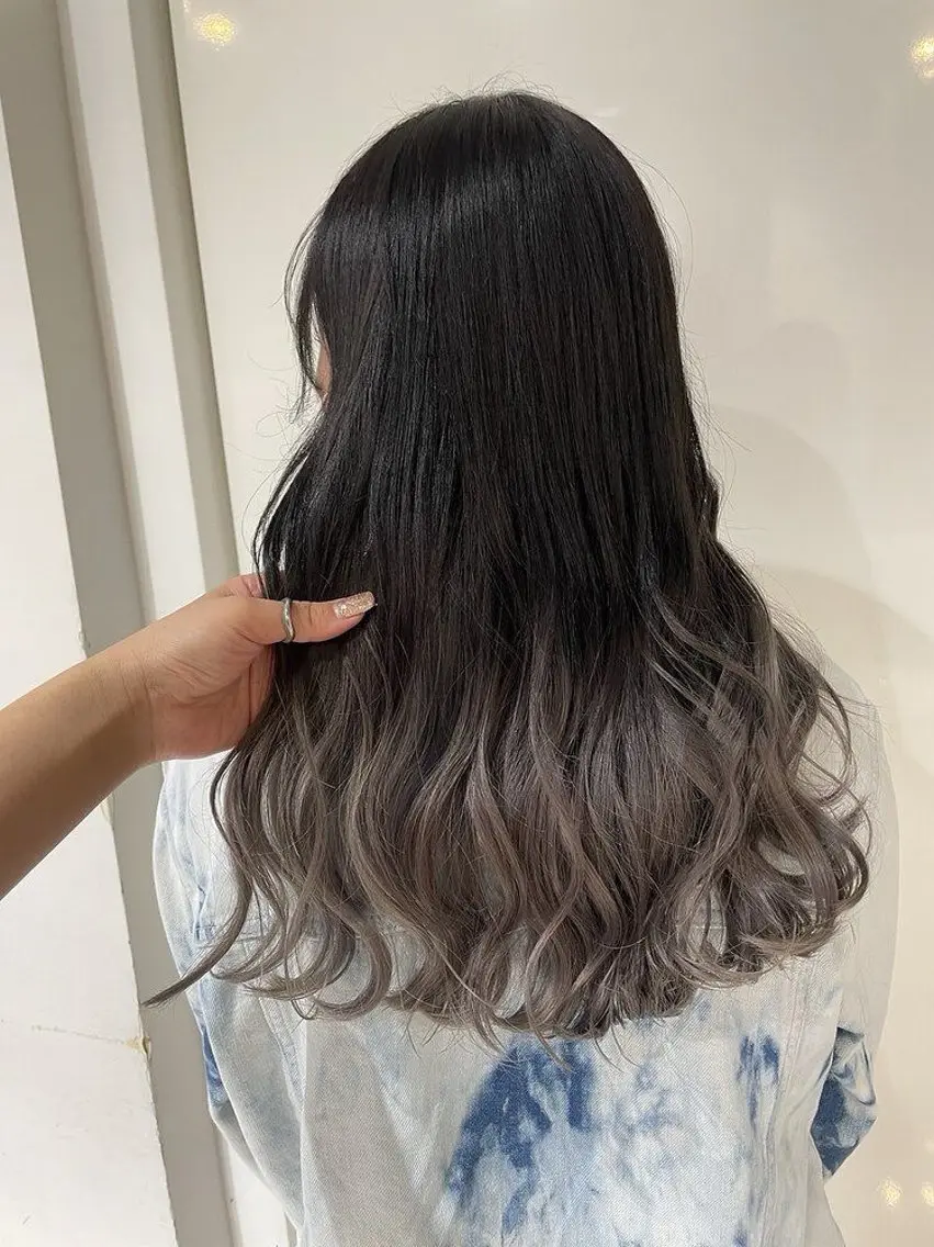 ロング カラー グラデーションカラー 宮嶋 蓮のヘアスタイル