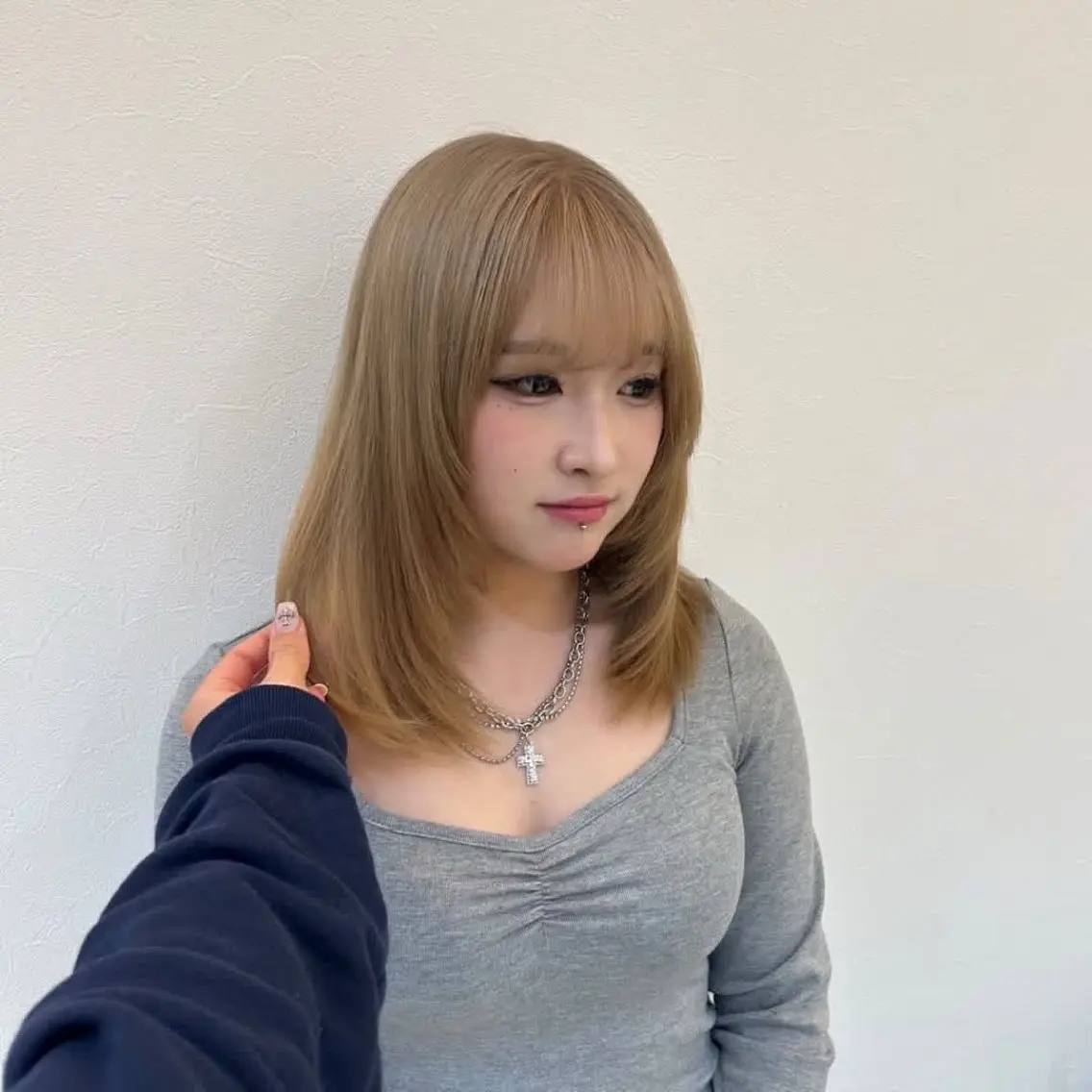 ミディアム 稲内 明星のヘアスタイル