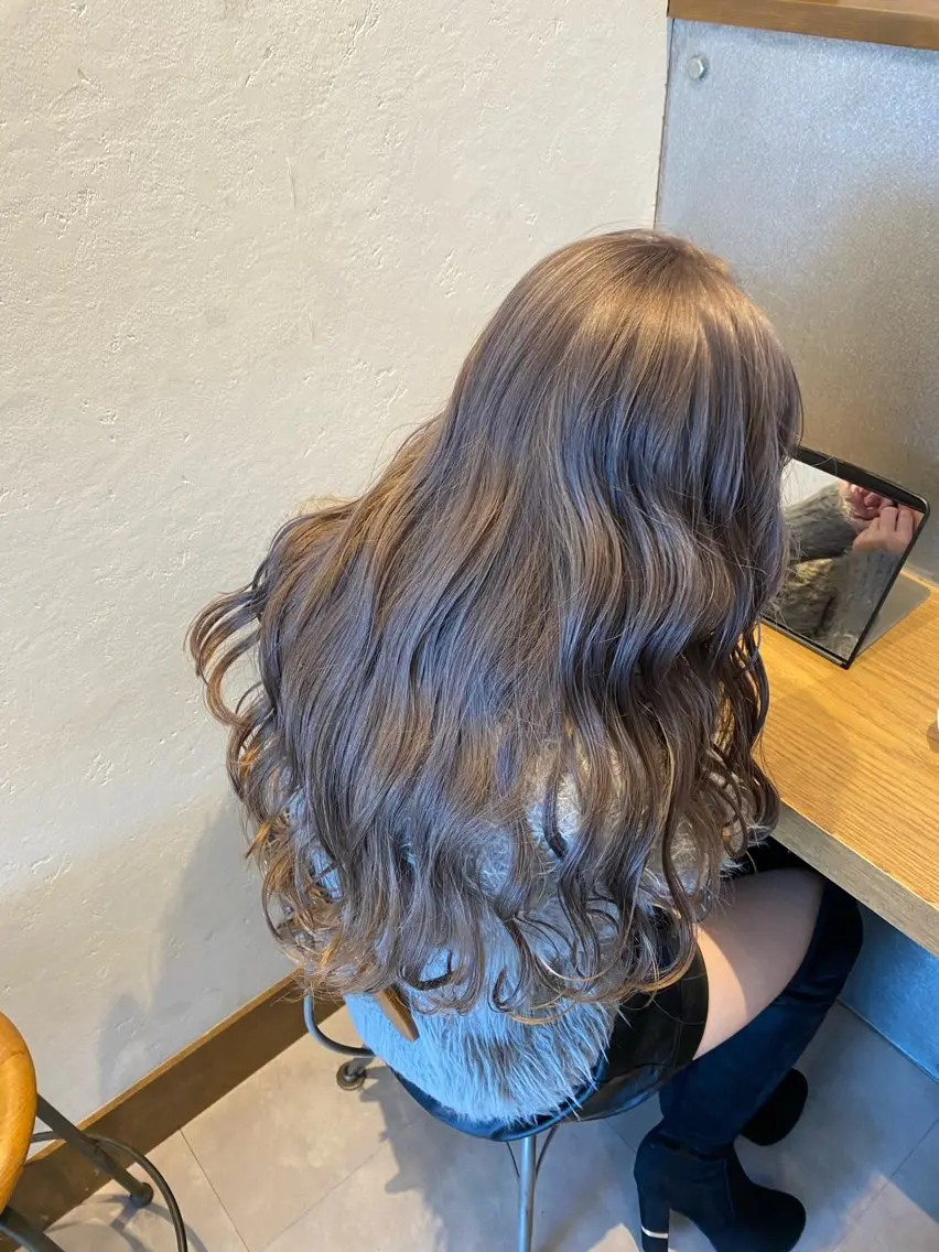 ロング カラー ヘアカラー トリートメント 希優🌺ソムリエ /ブリーチ/カットのヘアスタイル