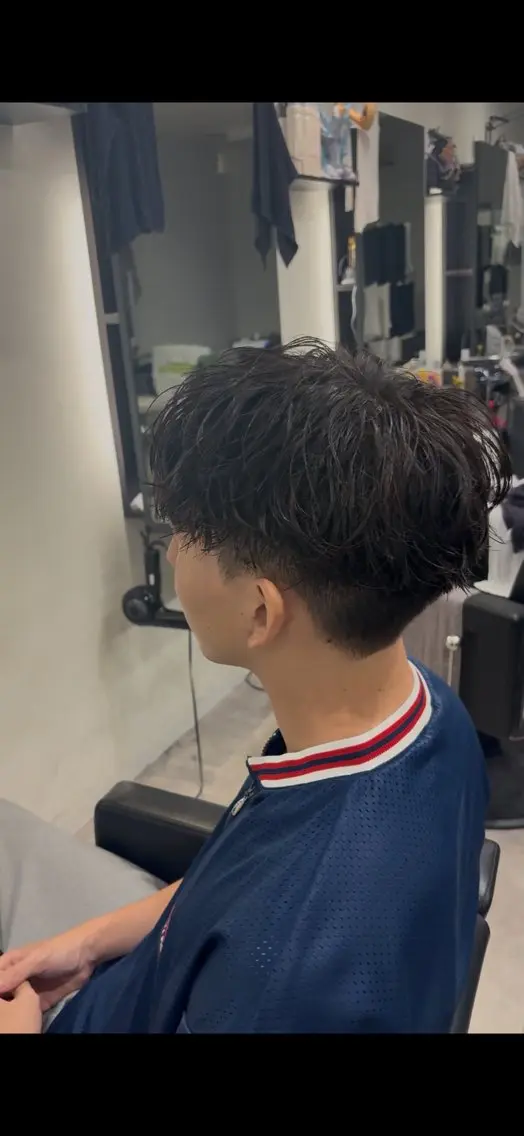 パーマ メンズ メンズパーマ カット パーマ eraアメ村店 ヒイロのヘアスタイル