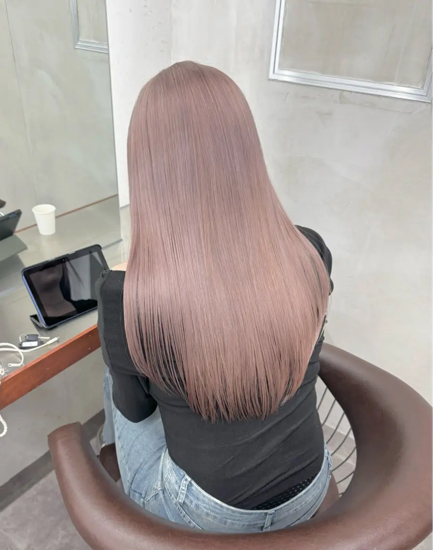 ロング カラー アッシュ ベージュカラー ブリーチ ブロンド ブラウンカラー カット ヘアカラー トリートメント ブリーチ　ハイトーン 特化🌈フジタハルキのヘアスタイル