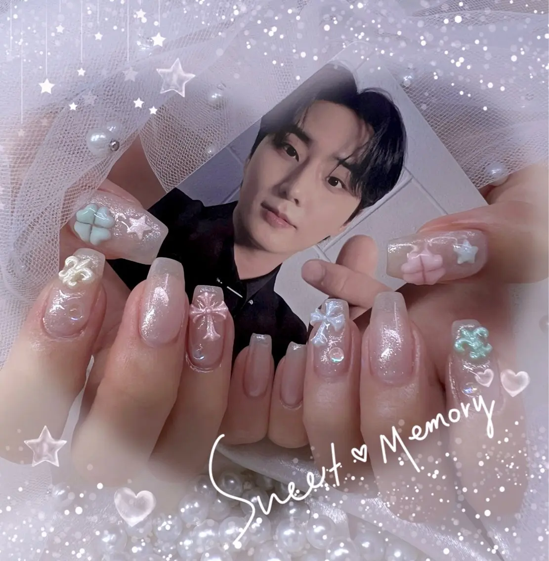 ネイル チークネイル フレンチネイル ガーリー ガラスフレンチ グラデーション ハンドネイル Chill Nailsalonのネイルデザイン