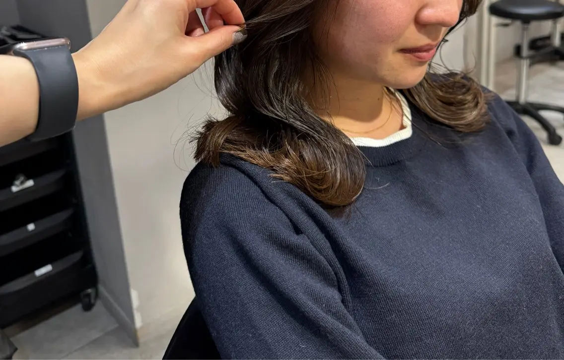 ミディアム カラー くびれヘア カット ヘアカラー トリートメント 似合う髪型が 分からない方へのヘアスタイル
