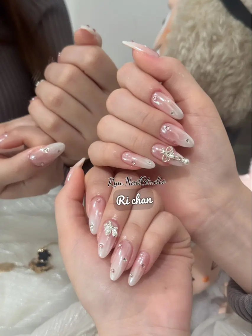 ネイル アートネイル ジェルネイル グラデーション マグネットネイル ニュアンスネイル ハンドネイル Ryu nail studioのネイルデザイン