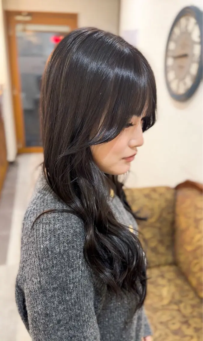 ロング カット 飯星慧斗 /ブリーチ、縮毛矯正のヘアスタイル