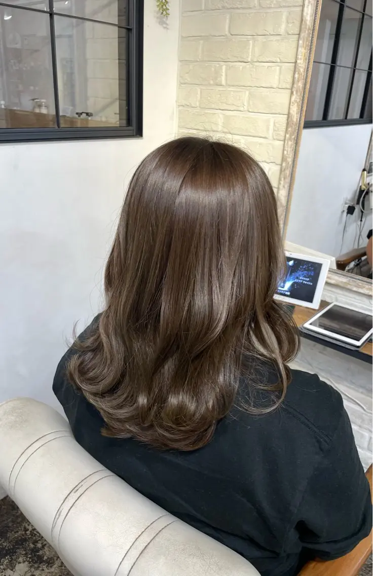 セミロング カット ヘアカラー トリートメント 🫧 MAKI🫧のヘアスタイル