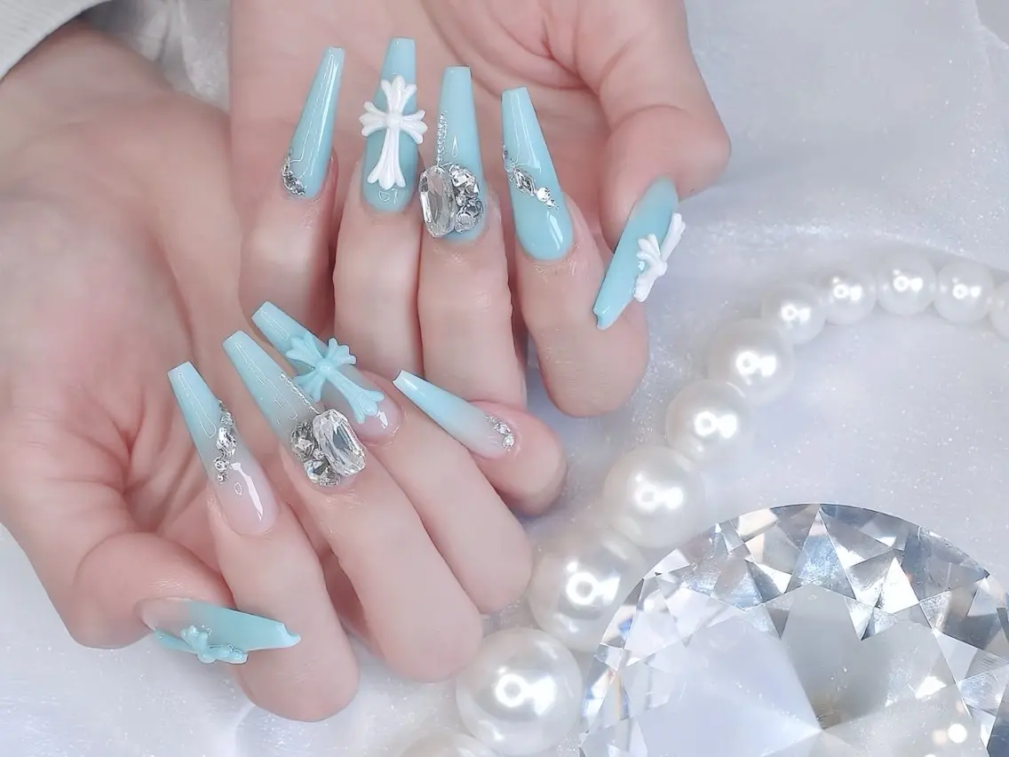ネイル ブルー ジェルネイル ガーリー グラデーション グリーン ハンドネイル Rin Nail 新大久保店のネイルデザイン