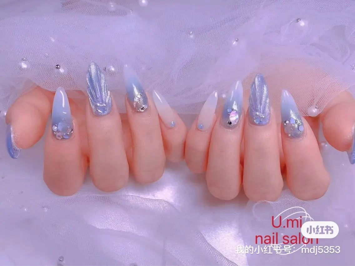 ネイル UMI ネイルサロン新宿🎀のネイルデザイン