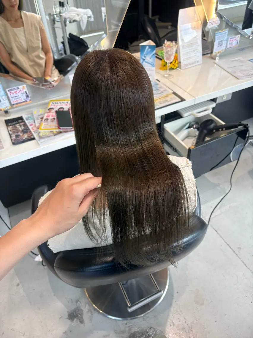 ロング カラー ヘアカラー 井上 慈温のヘアスタイル