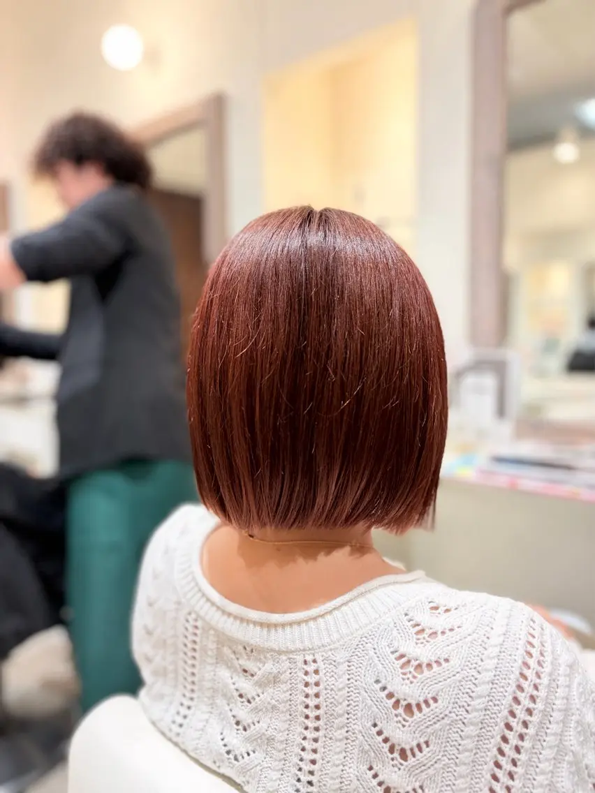 ショート ピンクブラウン ボブ カット ヘアカラー NICCOLO室見 Erinaのヘアスタイル