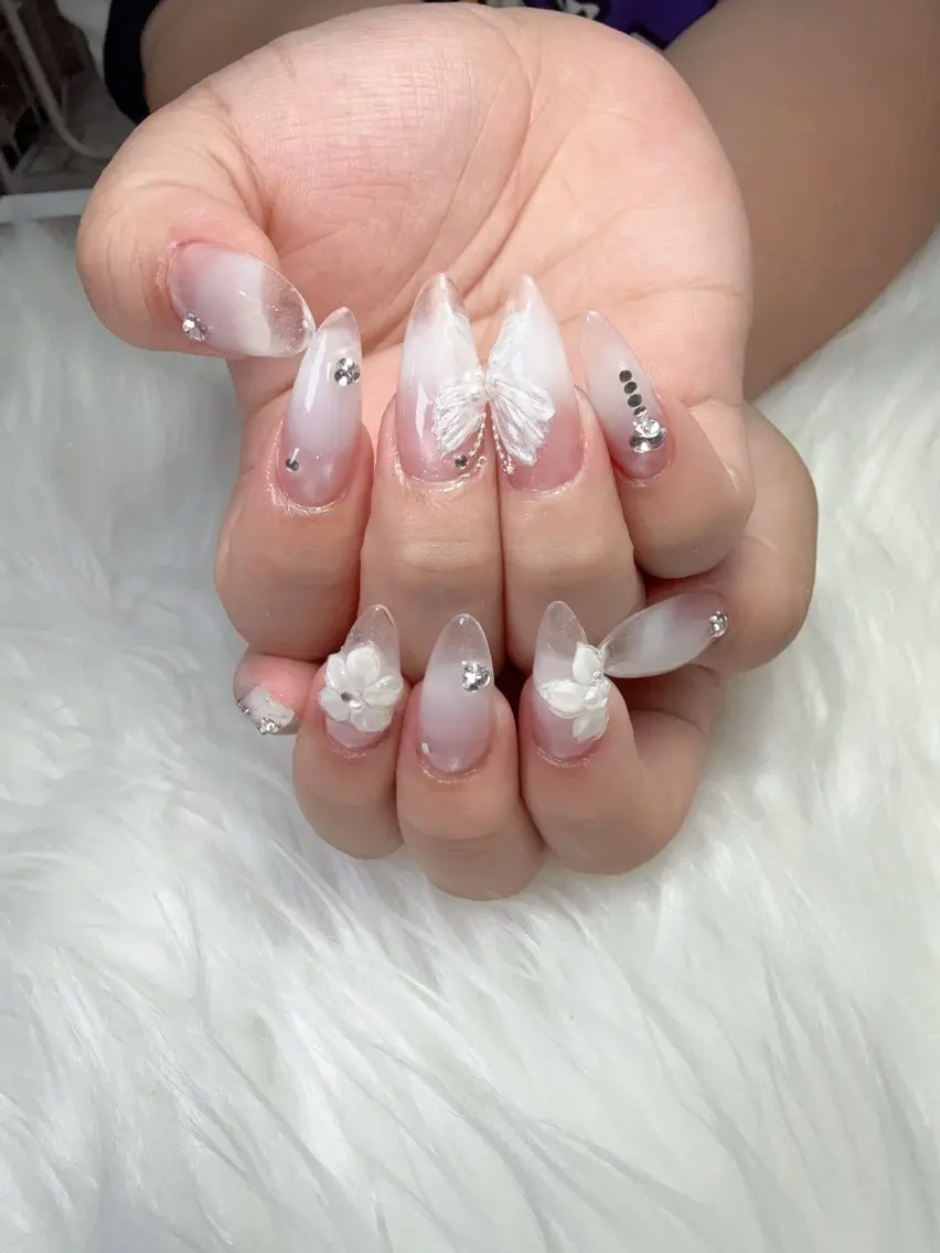 ネイル W·nail salonのネイルデザイン
