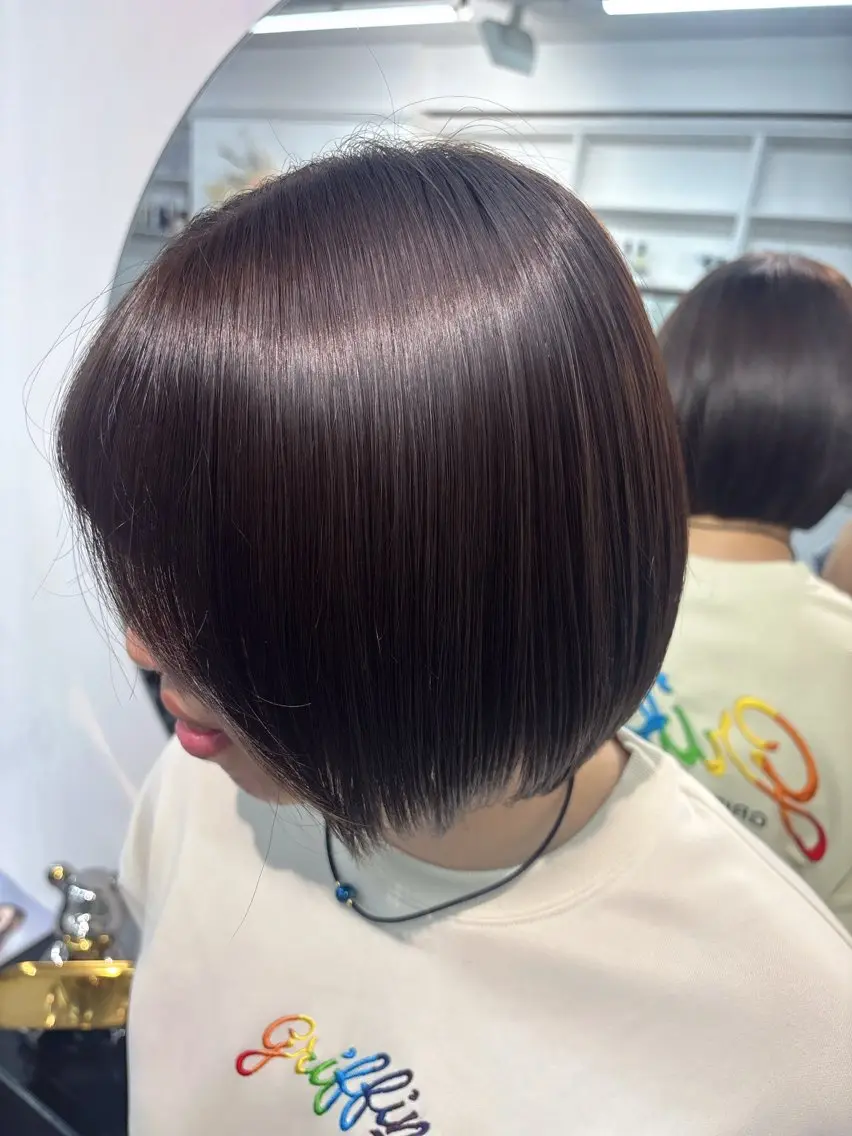 ショート カラー ヘアカラー トリートメント 渡邊 美優のヘアスタイル