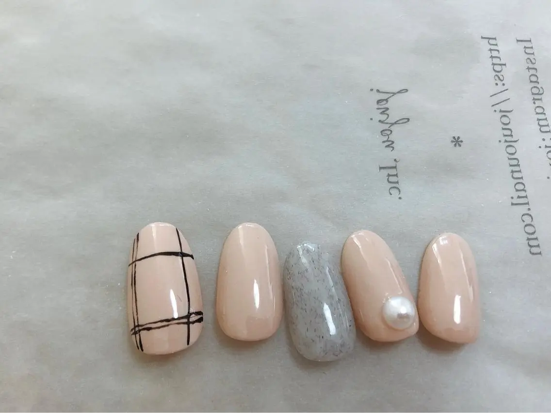 ネイル ハンドネイル mogunail &blowのネイルデザイン