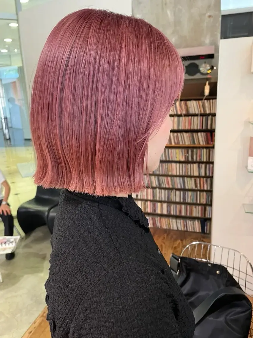 ショート カラー ブリーチ ピンクカラー ヘアカラー トリートメント 🪿透明感/艶カラー ﾜﾀﾅﾍﾞｱｵｲのヘアスタイル