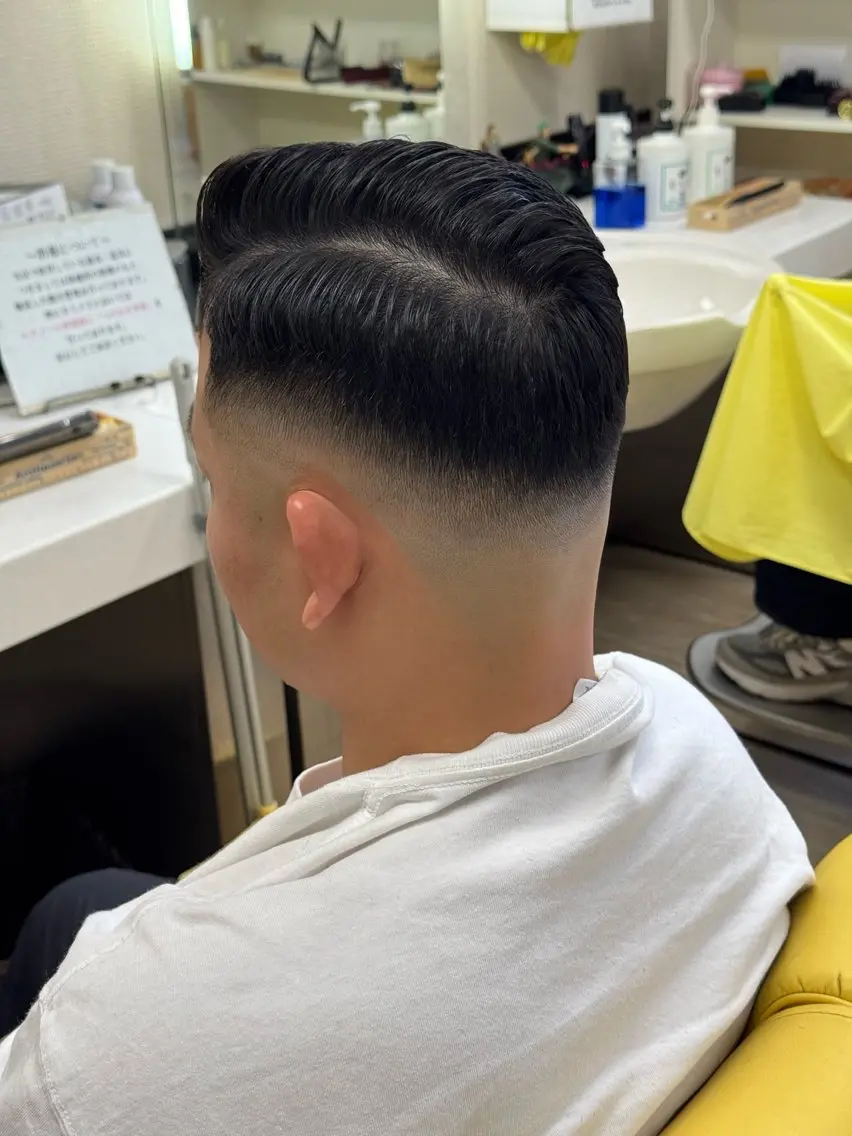 ショート メンズ ビジネス フェードカット 七三 カンタ/メンズカット /フェード/新宿のヘアスタイル