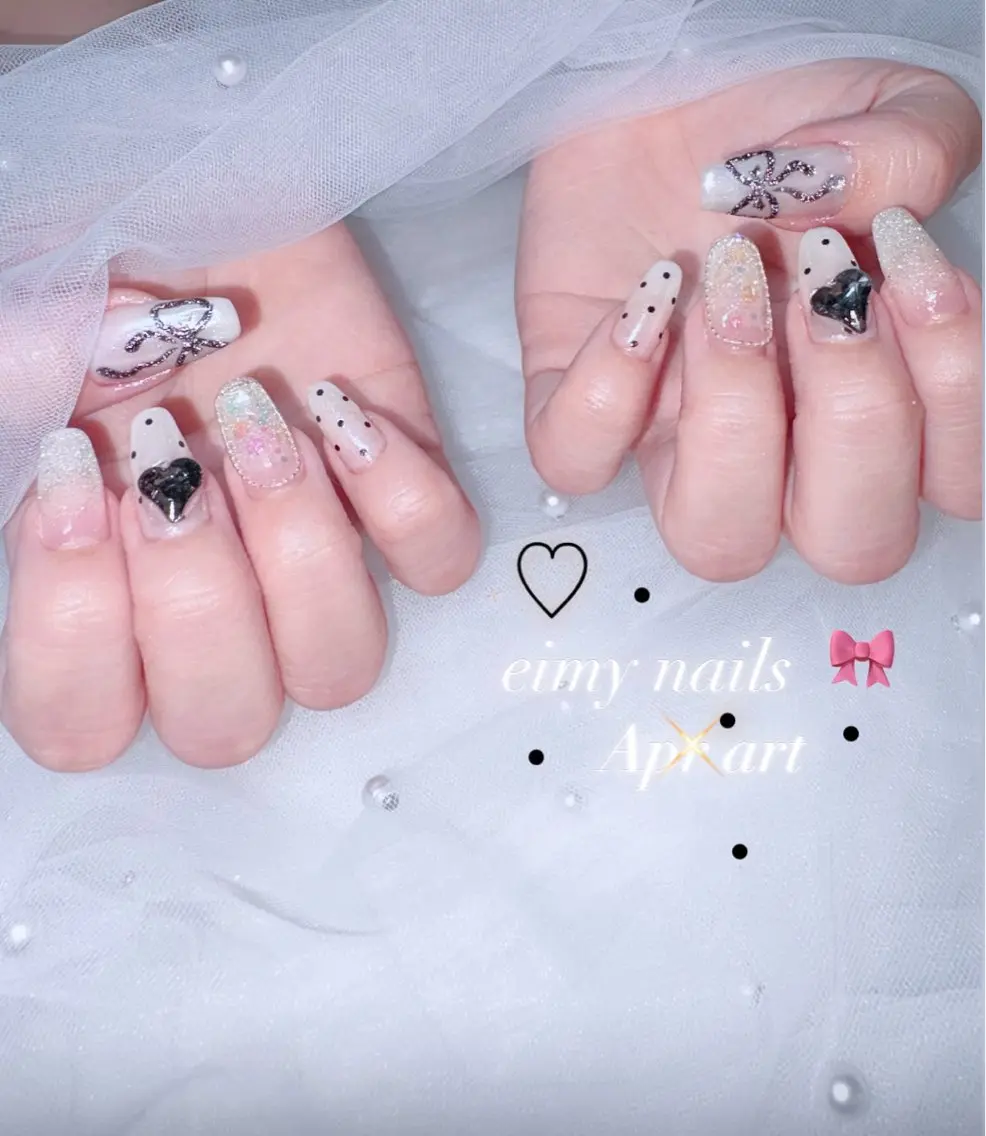 ネイル アートネイル ドット グラデーション ハート キラキラネイル ハンドネイル eimy nails♡のネイルデザイン