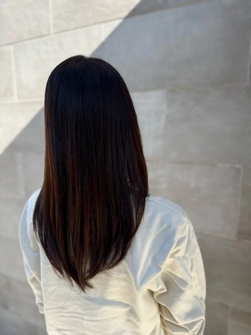 カット+スリムストレート&髪質改善トリートメント（癖は気になるけど矯正はしたくない方にお勧めです）の写真