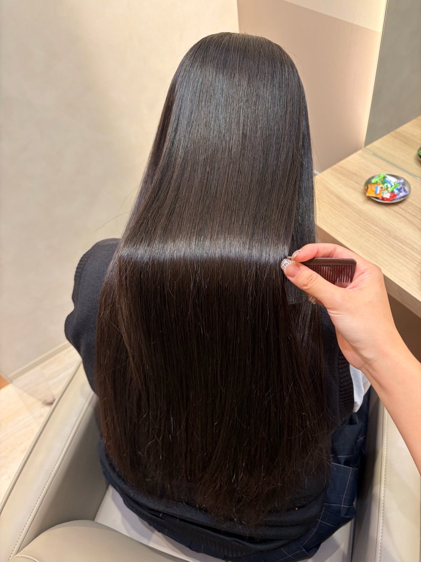 ロング カット 縮毛矯正 トリートメント 髪質改善透明感カラー 💎YUI💎のヘアスタイル