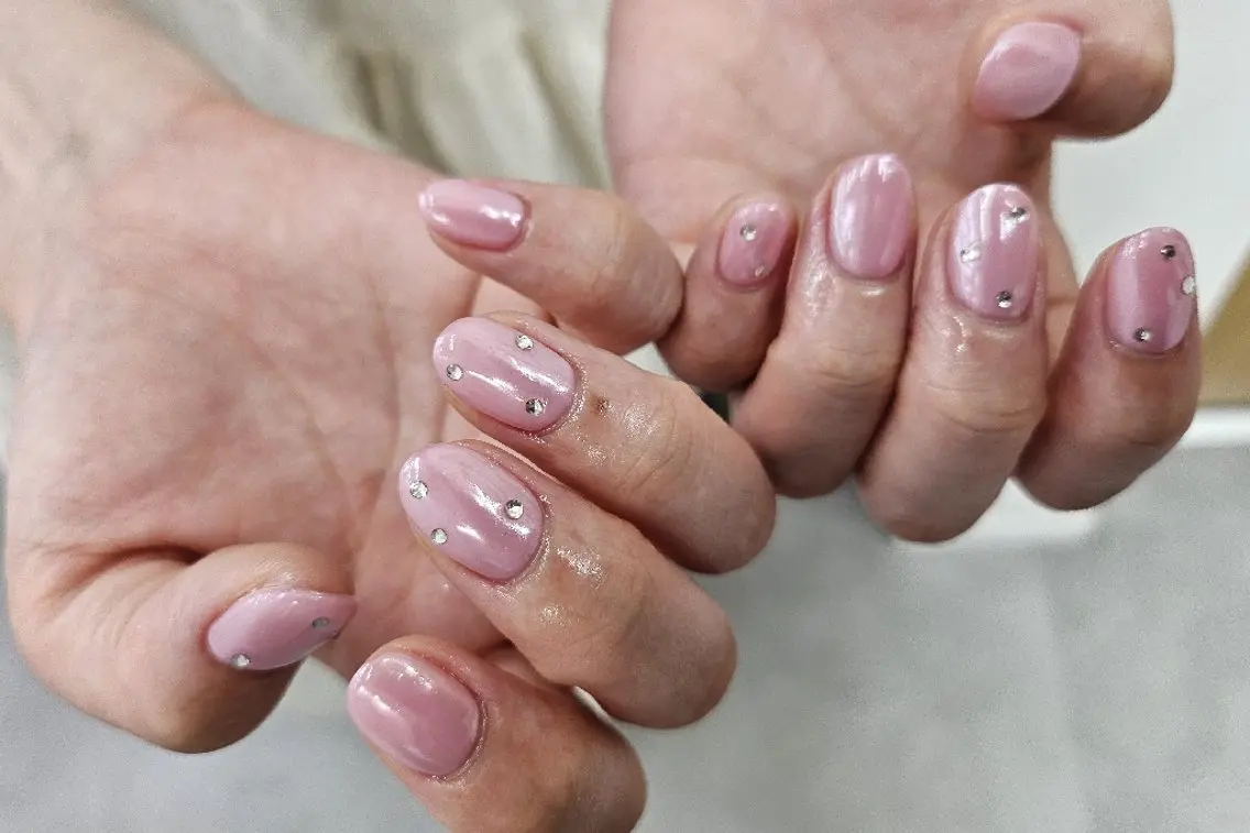 ネイル オーロラネイル ジェルネイル キラキラネイル パラジェル シンプルネイル ハンドネイル puku nail 🌼kazu🌼のネイルデザイン