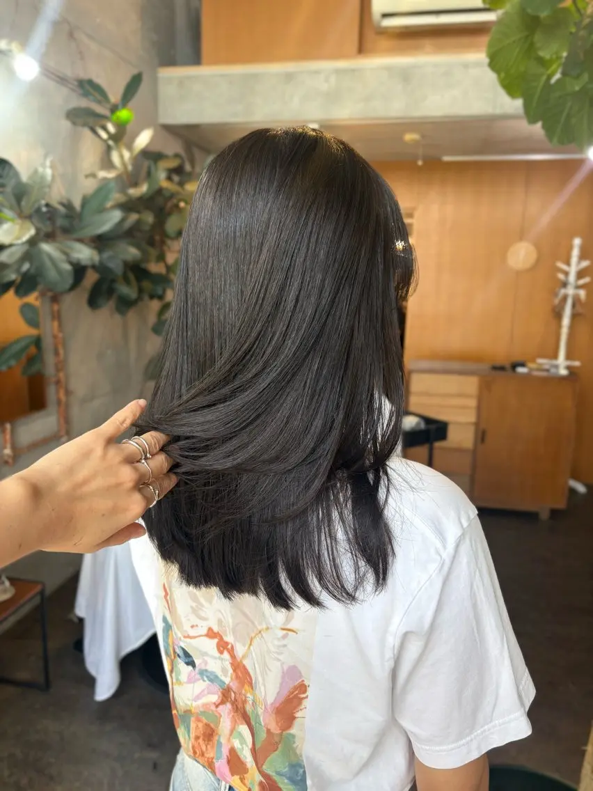 ミディアム カット ヘアカラー トリートメント モリモト サナのヘアスタイル