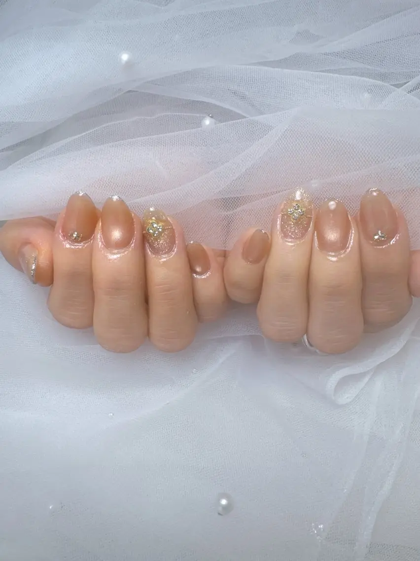 ネイル キラキラネイル 韓国ネイル 持ち込み ワンホンネイル Queeens nailのネイルデザイン
