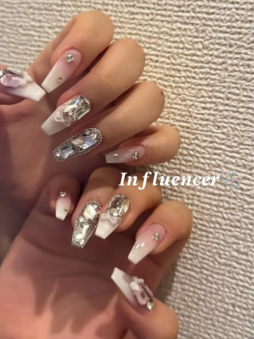 オフ込み ワンカラー➕パーツ付け放題💎の写真