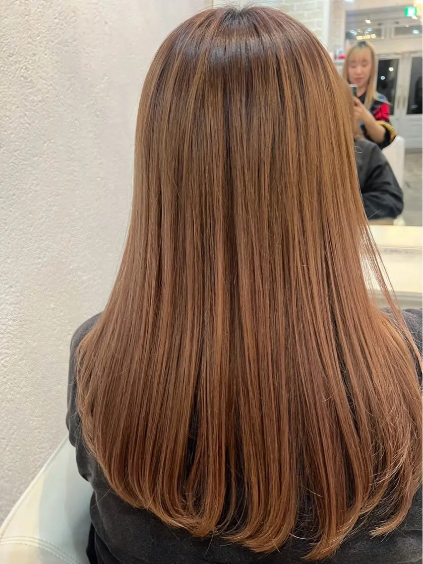 ロング カラー ベージュカラー 榎戸 怜真のヘアスタイル