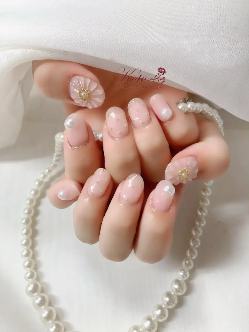 ネイル 長さ出し ジェルネイル 持ち込み ニュアンスネイル 赤色 ハンドネイル Nail Salon KOTOのネイルデザイン