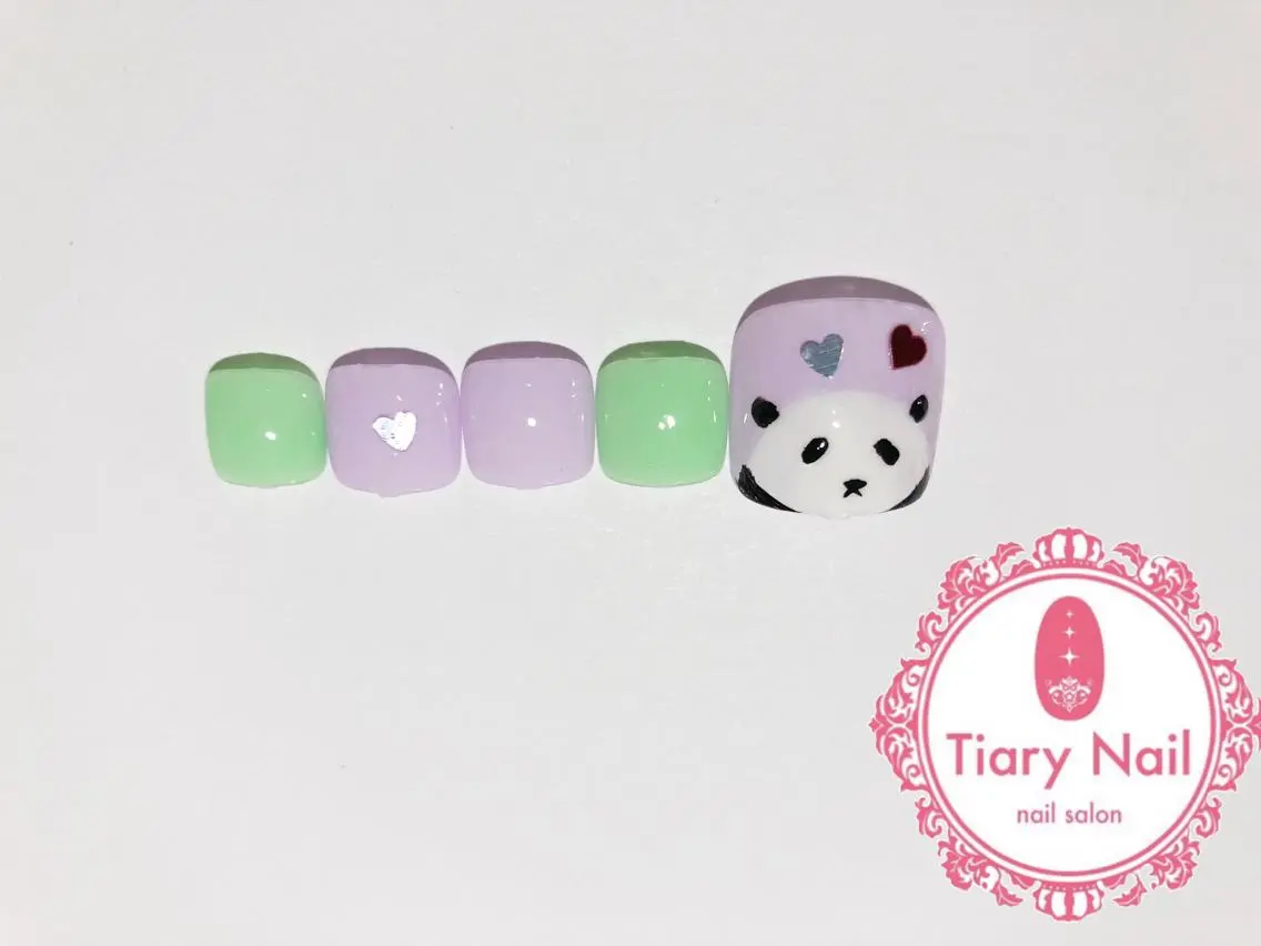 ネイル tiarynail K K🐼のネイルデザイン